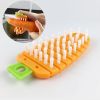 Bendable Carrot Shape Cleaning Brush Fruit and Vegetable Cleaning Brush Reusable and Durable Kitchen Cleaner Tool